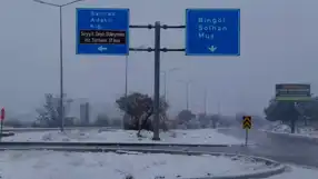 Bingöl'de Kar Yağışı: Okullar Tatil!