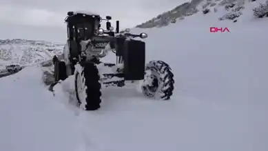 Doğu Anadolu'da Yollar Kar Yağışı Yüzünden Kapandı