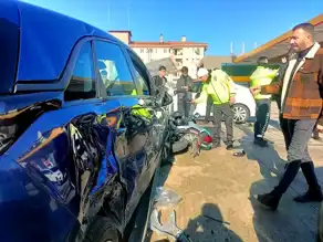 Bingöl'de Motosiklet-Otomobil Kazası: 3 Yaralı