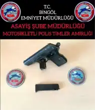 Bingöl'de Polis Ruhsatsız Tabanca Ele Geçirdi