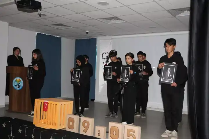 Atatürk, Yurtta Anıldı