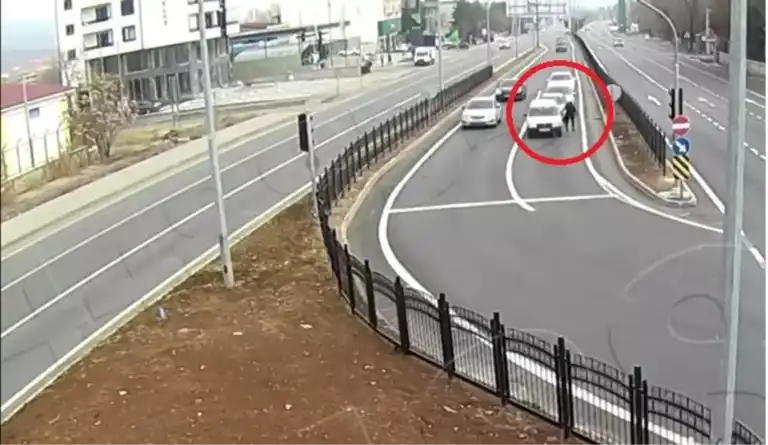 Aküsü Bitti, Polis Yardım Etti!