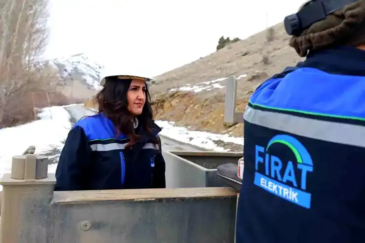 Fırat Elektrik'te Kadın Gücü: Sibel Ünal'ın Başarı Hikayesi