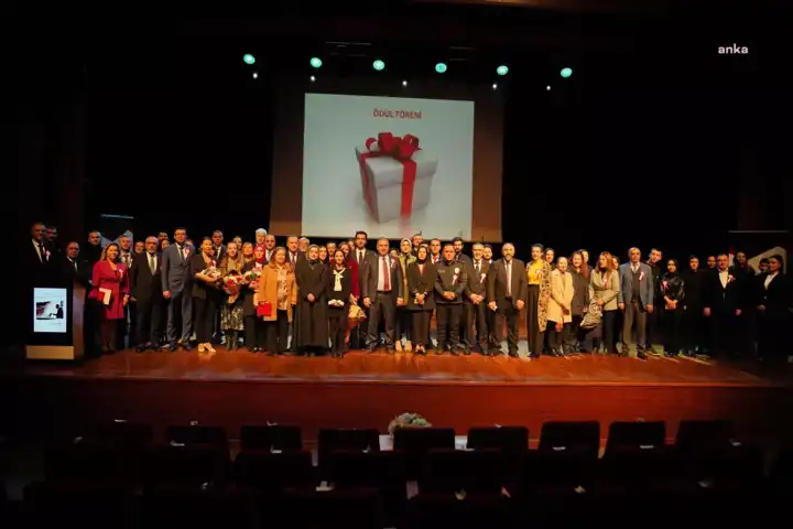 24 Kasım Öğretmenler Günü Tuzla'da Kutlandı
